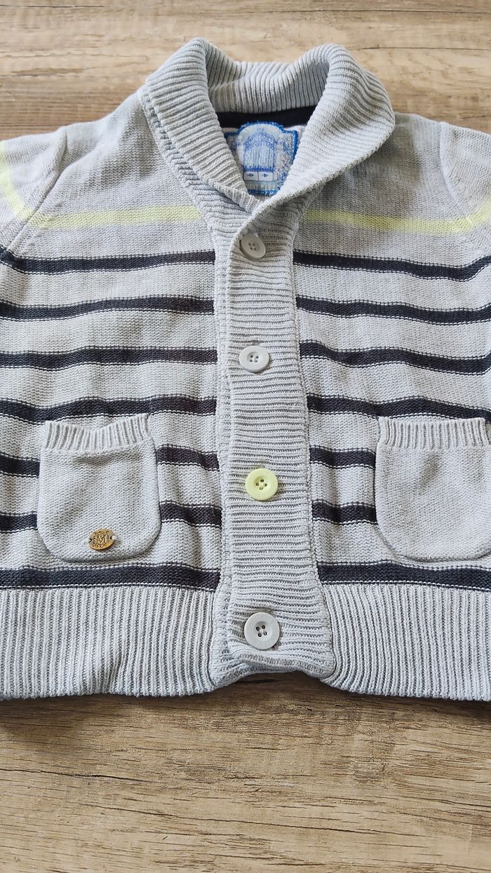 Gilet à boutons 3 ans - photo numéro 2