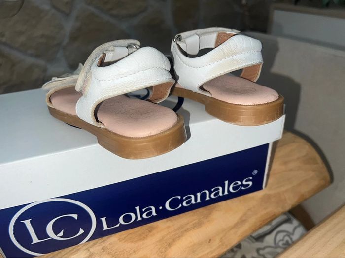 Lola canales Chaussures d’été claquette plates fleurs blanche P25 sandales - photo numéro 3