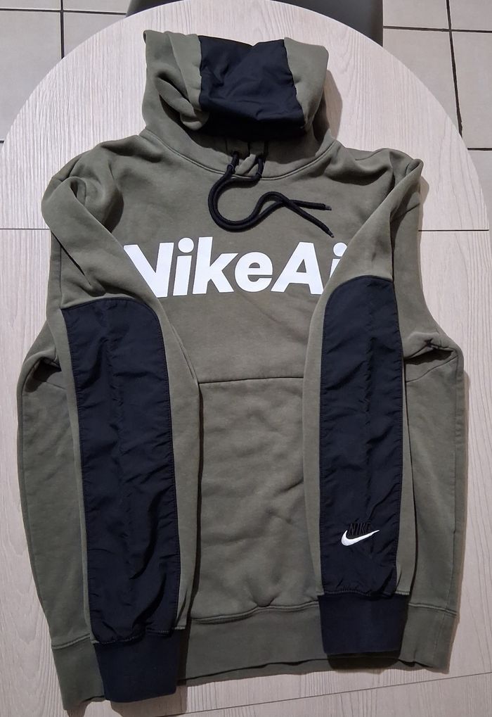 Hoodie nike taille S - photo numéro 2