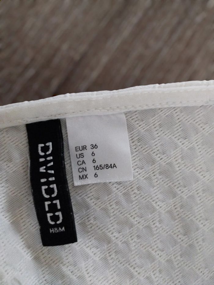 Jolie robe femme T 36 H&M - photo numéro 4