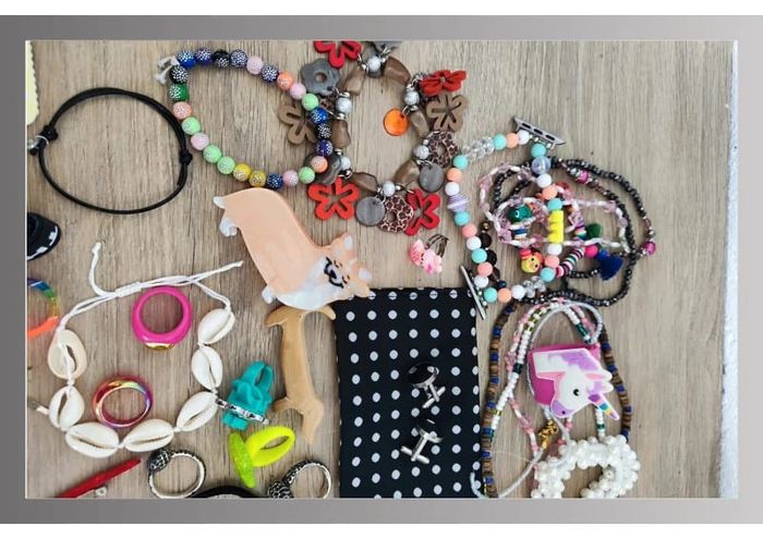 Gros lot de bijoux et autres accessoires - photo numéro 5