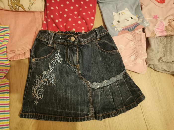 Lot vêtements 5 ans fille - photo numéro 9