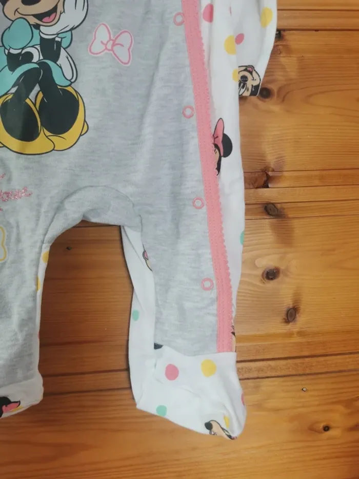 Pyjama disney Minnie. - photo numéro 3