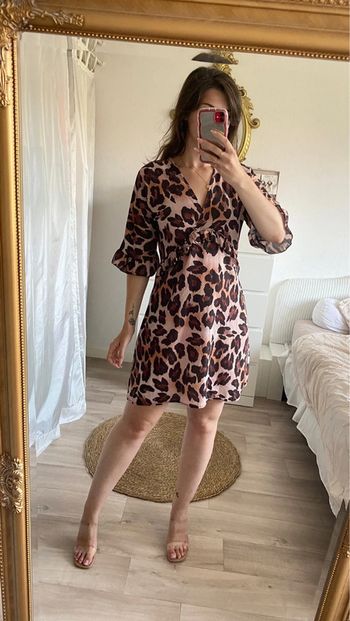Robe motifs léopard ample