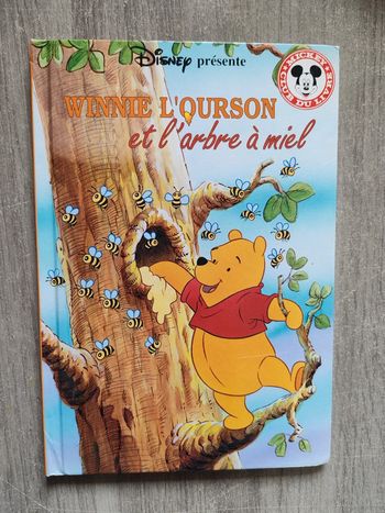 Livre le club du livre Mickey Winnie l'ourson et l'arbre à miel