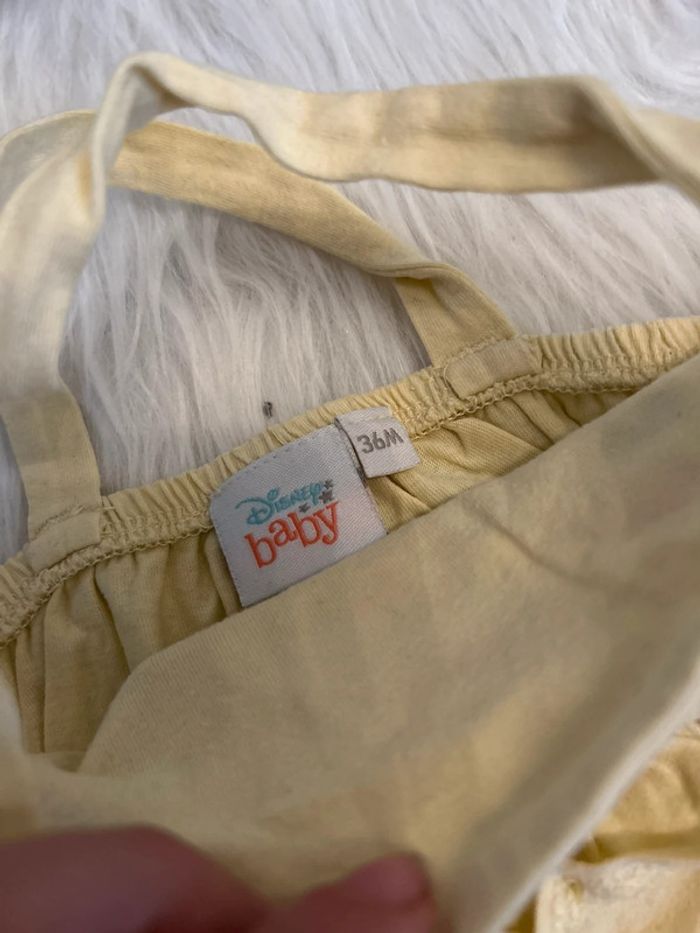 Très beau débardeur jaune minnie 🥰 Disney taille 36 mois - photo numéro 2