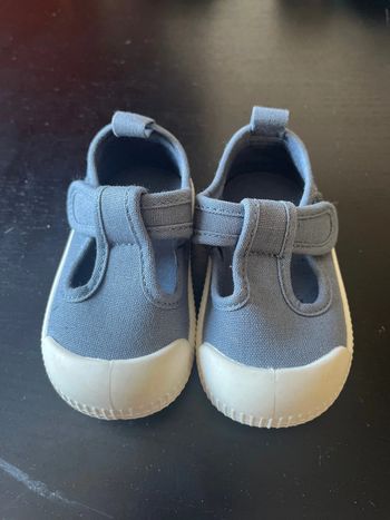 Chaussures ouverte h&m 18/19 jamais porté