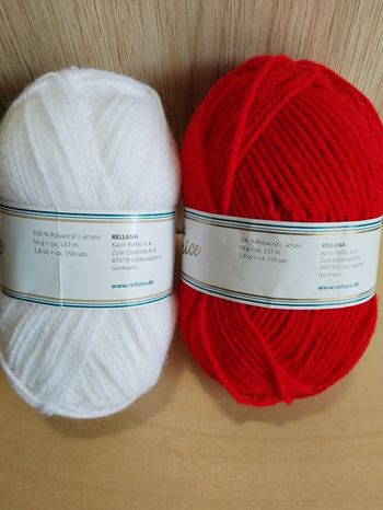 Lot de 2 pelotes de Laine couleur Noël
