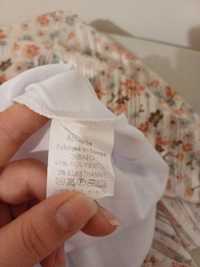 Robe blanche chic cache-coeur fleurie Actuelle taille S/M 36/38 - photo numéro 9