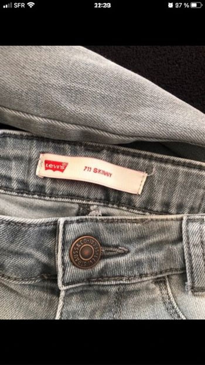 Jeans levi’s et tee shirt fille 8 ans - photo numéro 8