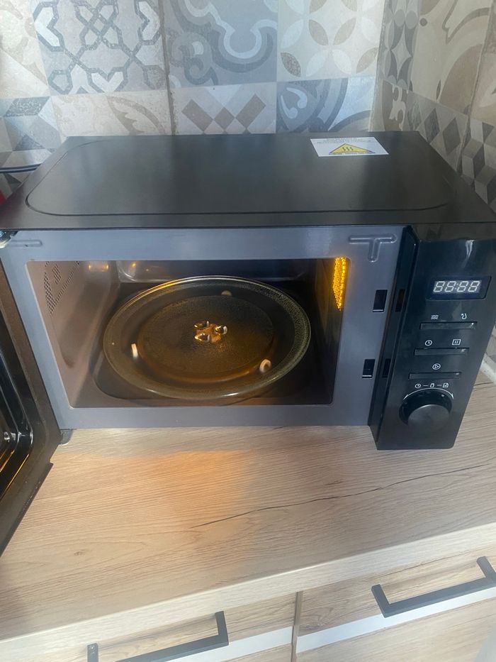 Micro onde marque Schneider - photo numéro 2