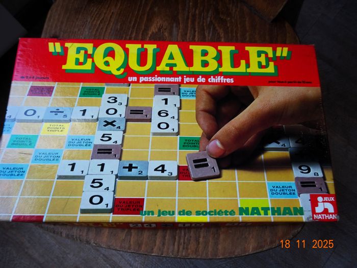 jeu de socièté Equable  (le scrable avec des chiffres )