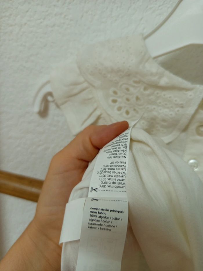 Blouse blanc cassé avec col claudine broderie anglaise Gocco 3 / 4 ans neuve avec étiquette - photo numéro 8