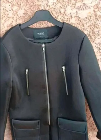 Manteau veste très bon  état taille  s.  E