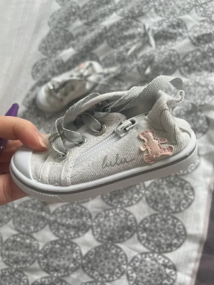 Chaussure lulu castagnette taille 19 - photo numéro 3
