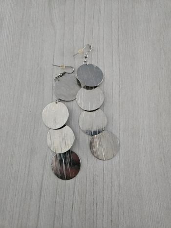 Boucle d'oreille pendante ronds