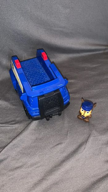 Mini Chase avec son véhicule