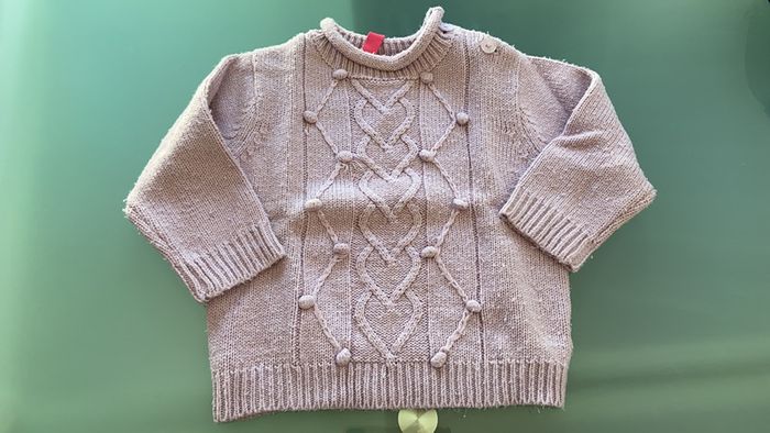 Pull lilas en taille 24 mois