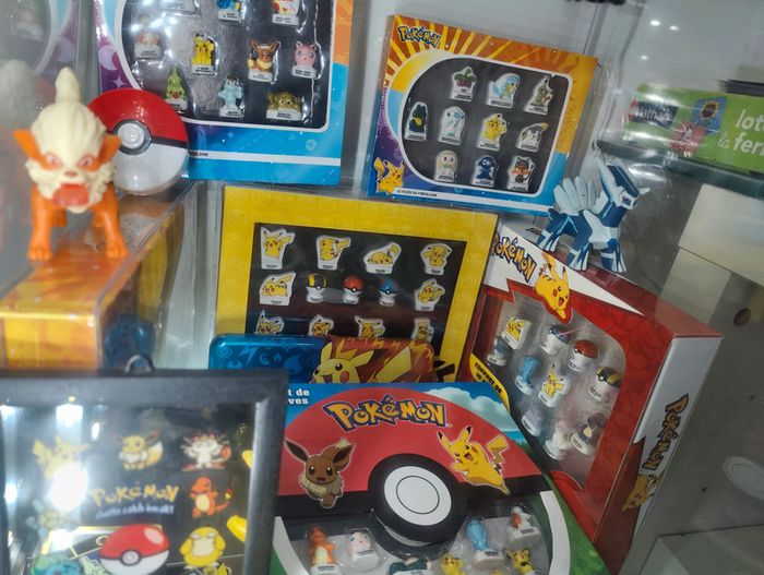 Collection complète Fèves Pokémon de 2020 à 2024 - photo numéro 3