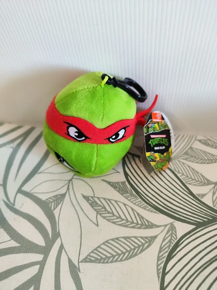 Porte clés peluche tête de tortue ninja rouge 10cm