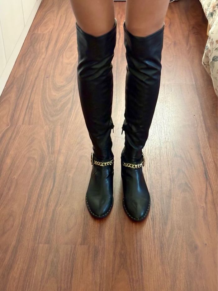 Bottes en cuir noires Zara