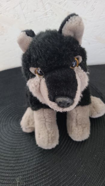 peluche loup nature planet