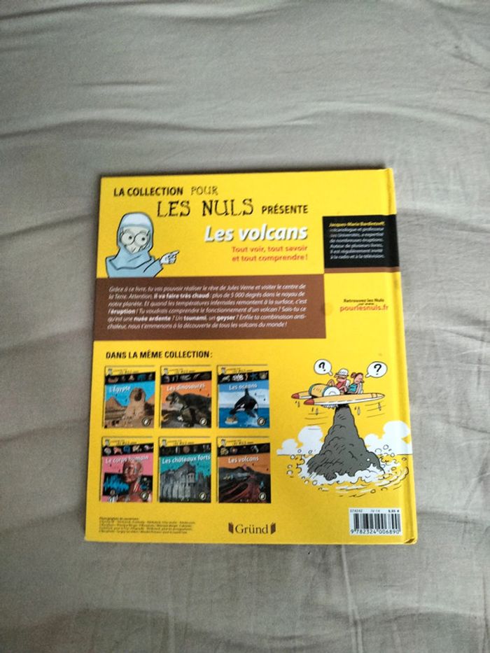 Livre sur les volcans - photo numéro 2