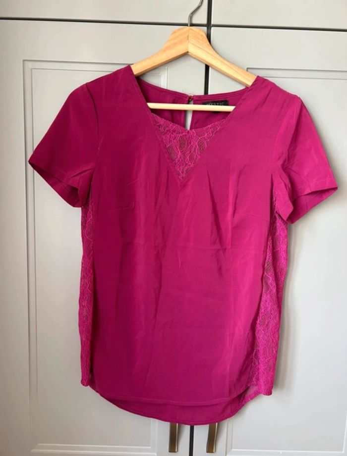 Blouse dentelle manches courtes