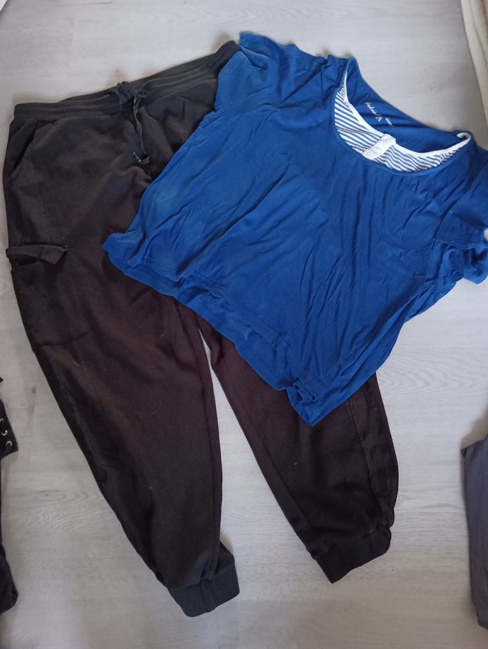 Lot de vêtements taille 48