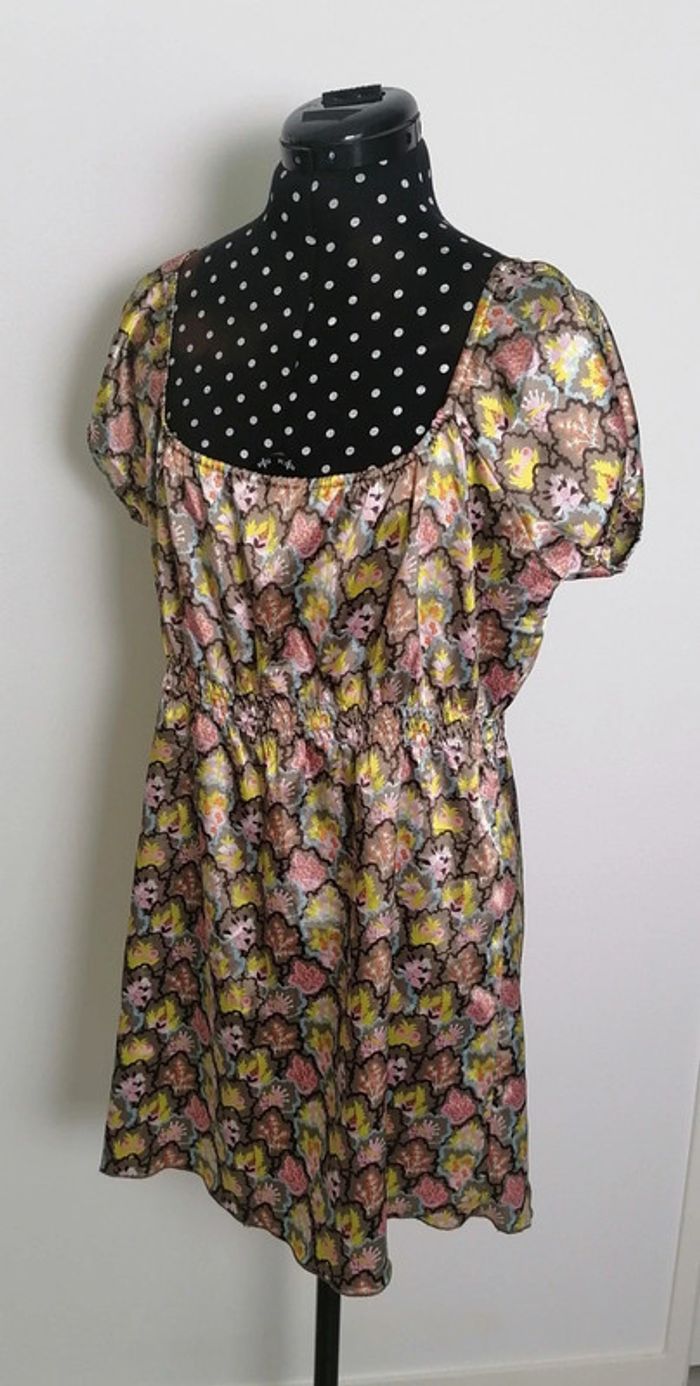 Tunique satin fleurs beige jaune rose Taille L Lola Espeleta - photo numéro 7