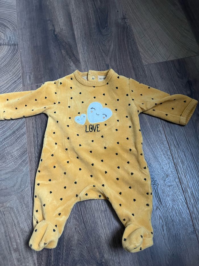 Pyjama 1 mois - photo numéro 3