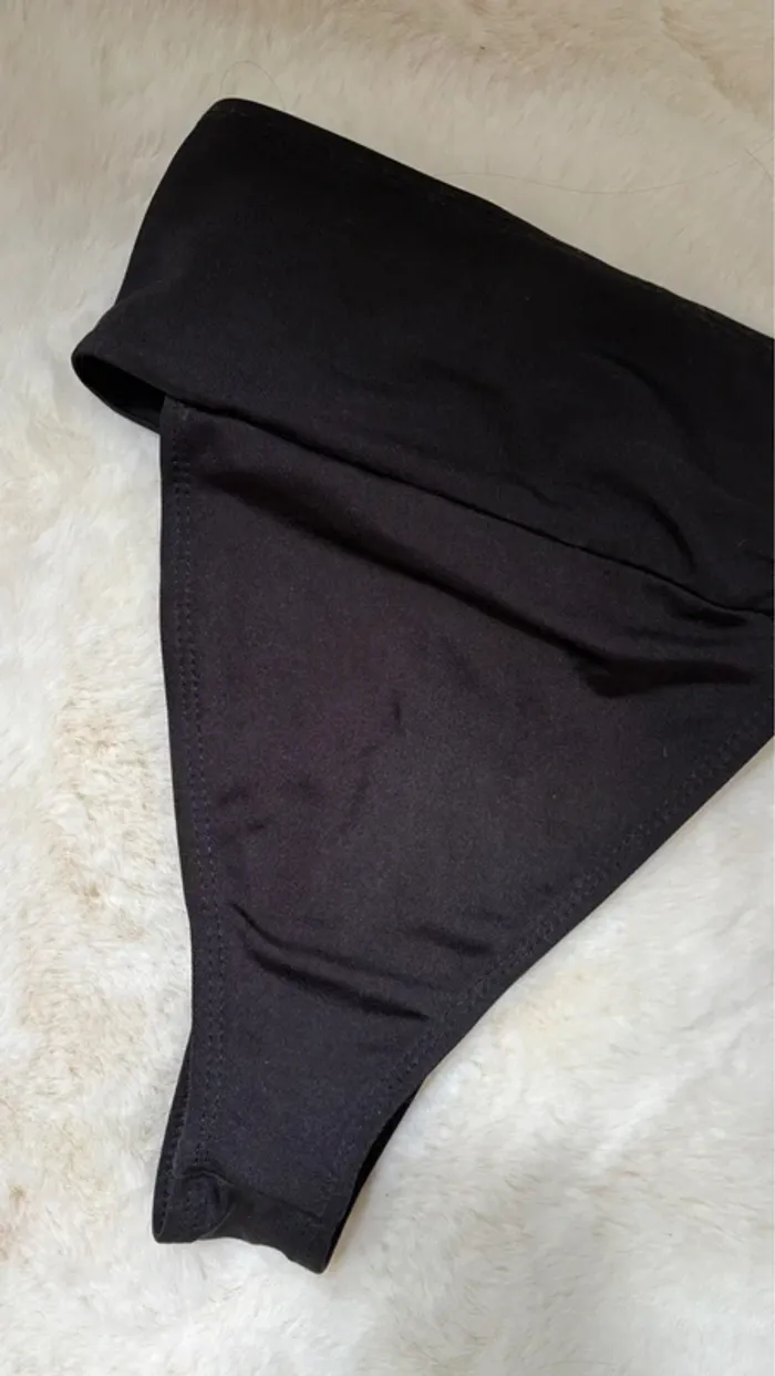 Bas de maillot de bain noir PLT détails doré - photo numéro 3