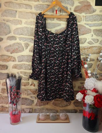 Robe patineuse manches volantées noir et multicolore Femme taille 54 marque Asos 💎