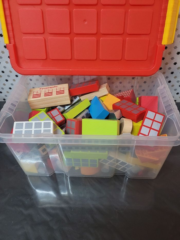 Jouets en bois blocs de constructions, + boite environ 93 pièces - photo numéro 3