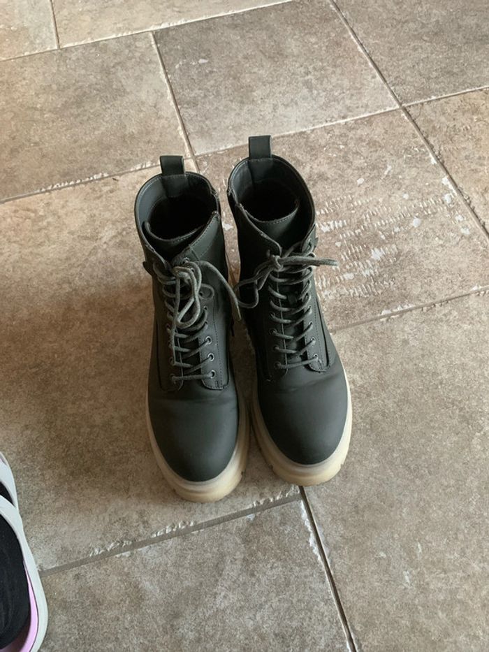 Chaussure haute