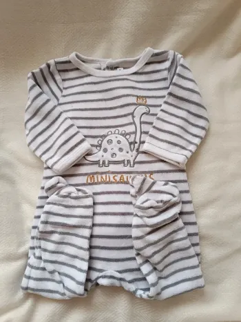 🎀 pyjama épais blanc et gris Gémo taille 6 mois 🎀
