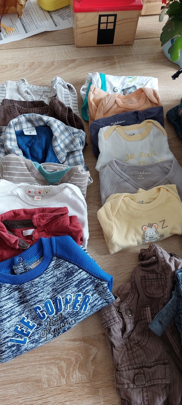 Lot de vêtements - photo numéro 5