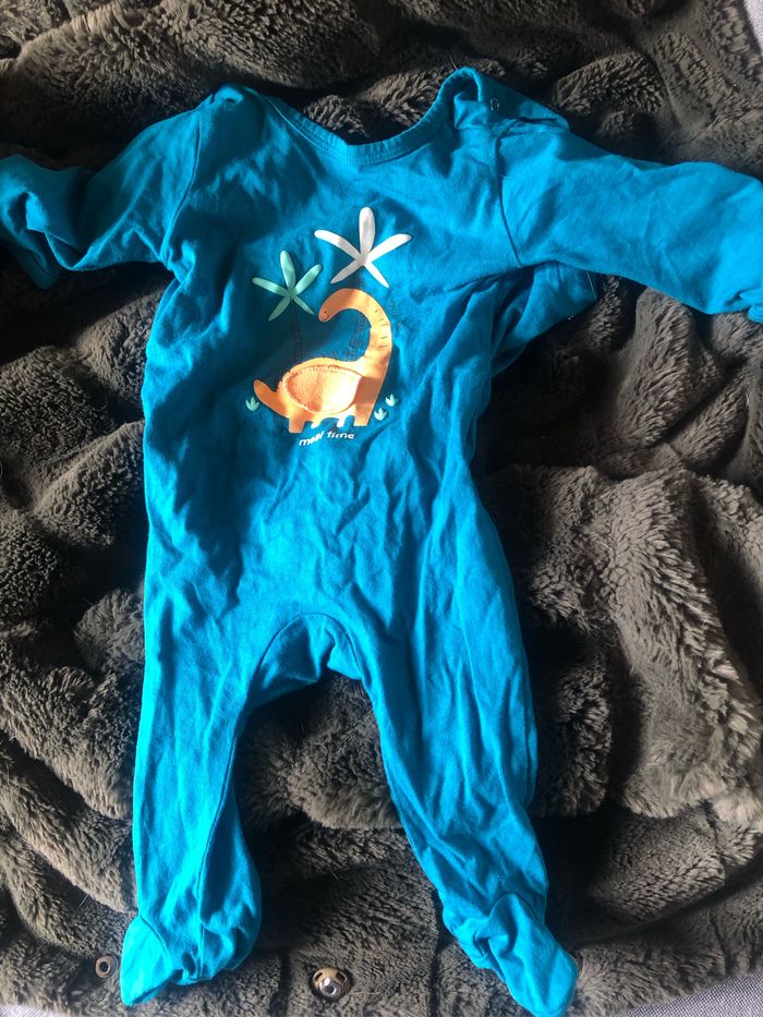 Pyjama 6 mois - photo numéro 2