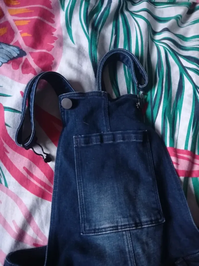 Salopette pantalon bleu en jeans - photo numéro 3