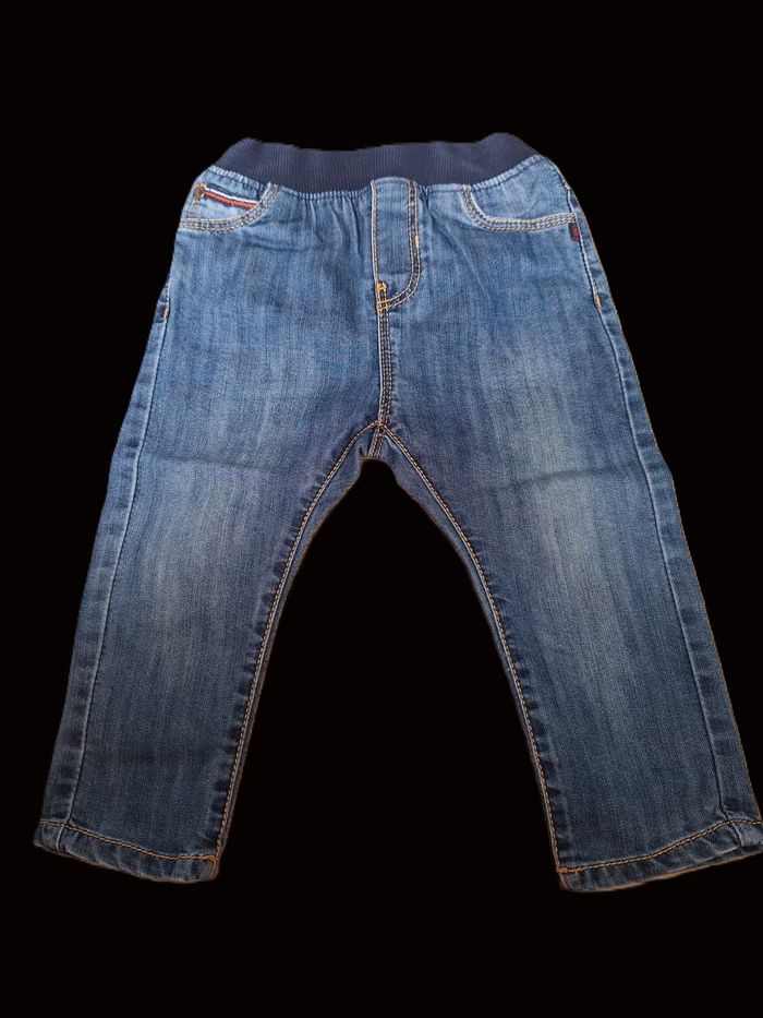 Jean Okaidi/Obaibi 18 mois