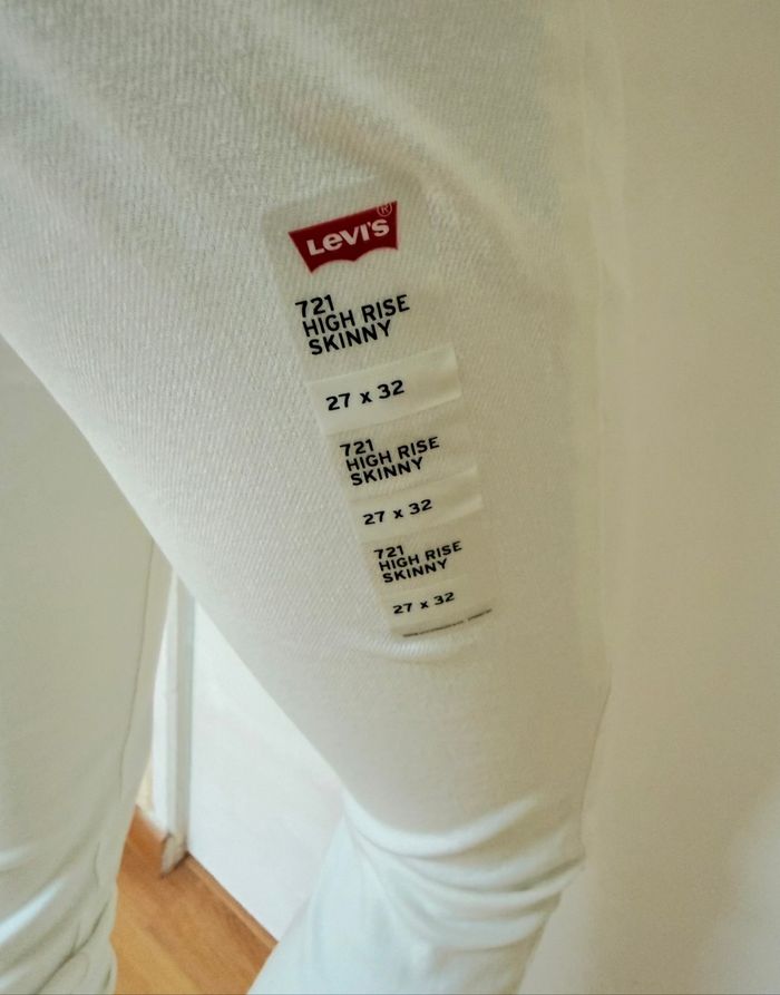 Jean Levi’s 721 High-Rise Skinny – Taille 27/32 – blanc crème – Neuf avec étiquette - photo numéro 8