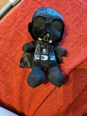 Petite peluche dark vador