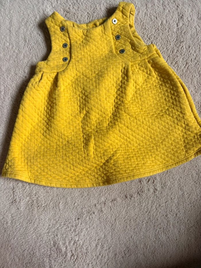 Robe jaune