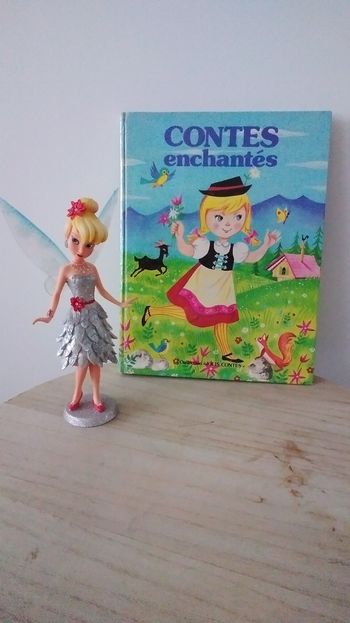 Livre contes enchantes