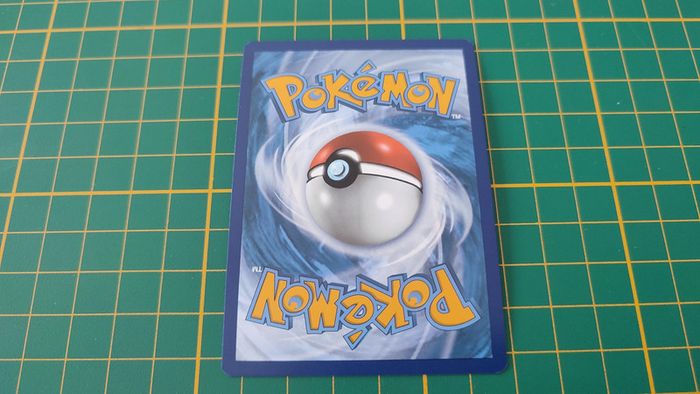 130/264 Carte Pokémon Lanssorien rare holographique Epée et Bouclier EB08 Poing de Fusion #B10 - photo numéro 2