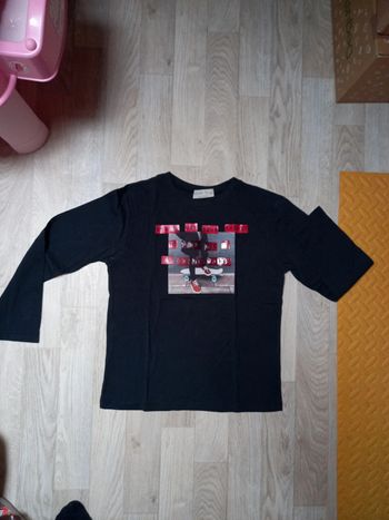 Haut à manches longues neuf