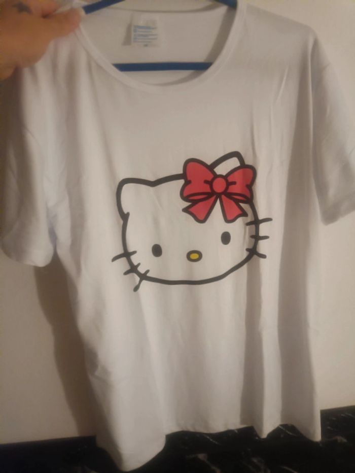 T-shirt hello Kitty