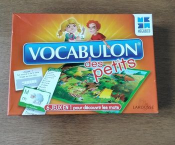 Vocabulaire des petits,  Larousse  Megableu,  1 à  6 joueurs  ,3 à  6 ans 