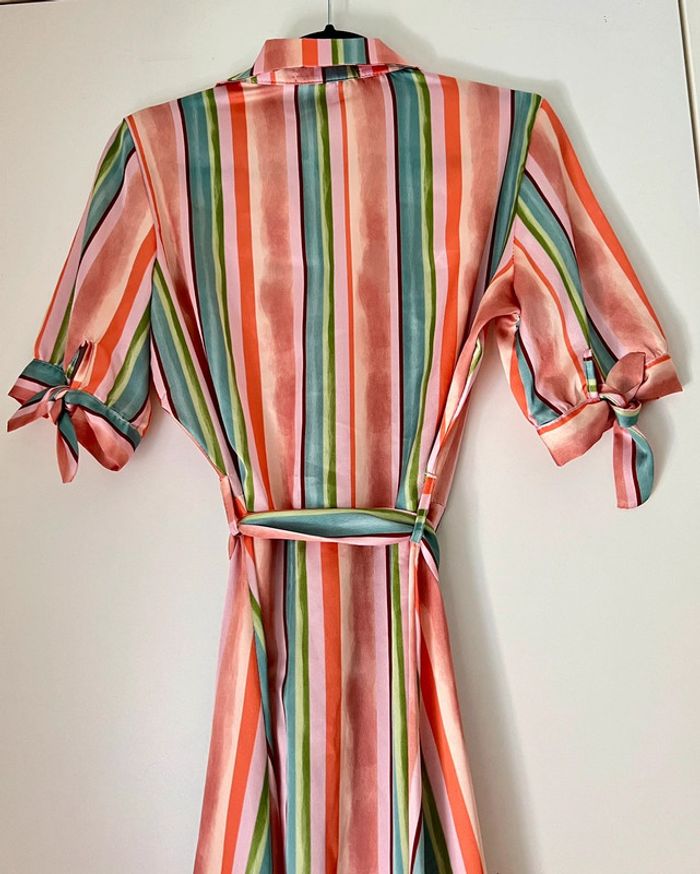 Robe à rayures avec ceinture Taille 38 - photo numéro 6