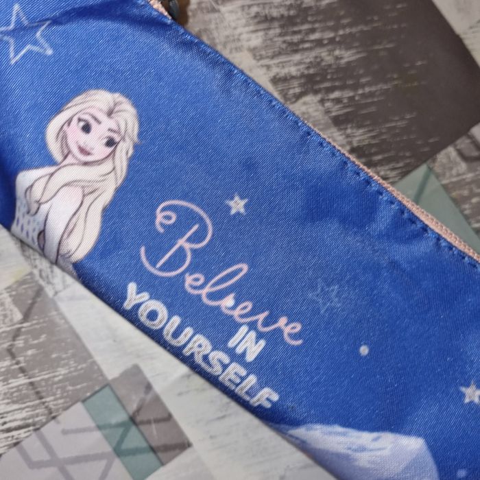 trousse LA REINE DES NEIGES 🎁 NEUF - photo numéro 2
